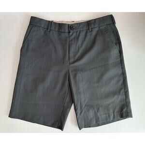 Izod Lightweight Solid Flat Front Dark Gray 10.5" Inseam Men Chino Short Size 33